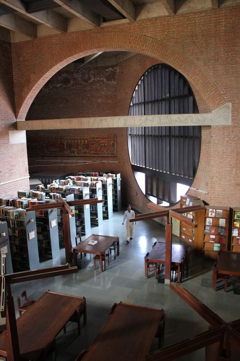 Indian Institute of Management. Ahmedabad, Gujarat, India. Louis Kahn. 1962-74 Iim Ahmedabad, Arch Building, Indian Institutes Of Management, Louis Kahn, Brick Arch, Conceptual Architecture, Brick In The Wall, Education Tattoos, Brick Architecture