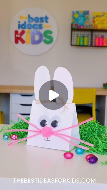 Kim McLeod | The Best Ideas for Kids on Instagram: "PAPER BUNNY BAG 🐰 
Follow me @bestideasforkids for more fun activities for kids ⭐️

Ok this is the cutest paper bunny bag you’ll ever see! And it’s super easy to make! A fun bag to make with kids for Easter or for them to add in little Easter treats 🐣 

How to make it: 

Just fold over a paper bag (you can use a brown bag too) and draw one ear on, cut it out. You’ll also need to trim the sides off. Add in your favorite treats then use ribbon or twine to close the bag shut at the ears. 

#eastercrafts #easterdecor #eastergifts #craftingideas #kidscrafts #kidsactivities #kidcrafting #craftymom #craftymoms" Paper Bunny, Bunny Bags, Kids C, Cut It Out, Crafty Moms, Toddler Learning Activities, Brown Bag, Toddler Learning, Fun Activities For Kids