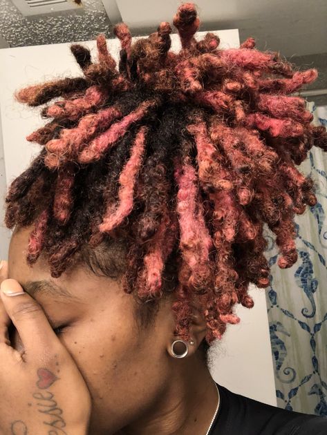 Half Dyed Locs, Loc Colors, Colored Locs, Loc Ideas, Pink Tips, Dreads Girl, Beautiful Dreadlocks, Loc Inspiration, Short Locs