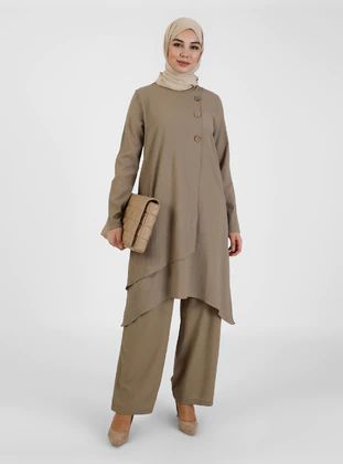 Co-Ords&Sets | Modest Clothing | Modanisa - 4/124 Muslimah Outfit, Modest Clothing, Home Dress, Co Ords, Formal Suits, Tunic Styles, Co Ord Set, Dress Suits, Modest Outfits