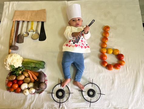 5 Month Baby, Baby Chef, Monthly Baby Photos, Newborn Baby Tips, Baby Photoshoot Boy, Newborn Baby Photoshoot, Baby Boy Photography, Baby Boy Photos