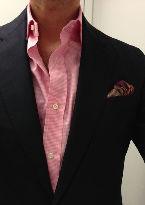 In the pink redux. Vintage MTM Barba Man Fur Robert Talbott Creed original Santal Style College, Herren Style, Mens Fashion Blog, Sharp Dressed Man, Oblivion, Black Suit, Moda Vintage, Well Dressed Men, Gentleman Style