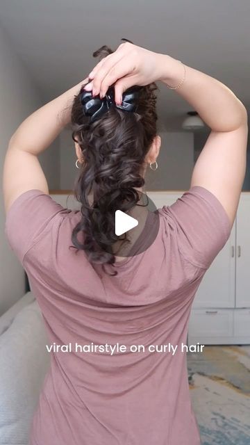 Curly.evee on Instagram: "Comment “CLIP” and I’II DM you the link to the claw clip right now! And the 2 pack is on sale for $5 🤩😱  #curlyhair #hairstyle #hairtutorial #hair #hairlook #hairinspo #hairvideos #curls #curly.evee #curlsoncurls #curlscurlscurls" Curly Claw Clip Hairstyles, Curly Hair Claw Clip, Clip Hairstyles, The Claw, Hair Claws & Clips, Claw Clip, Hair Claw, Hair Videos, Hair Looks