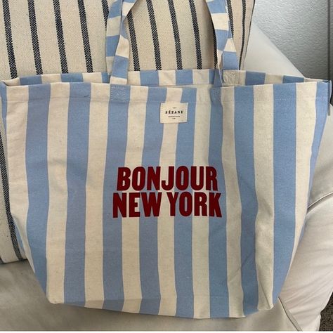 New York Tote Bag, New York Tote, Polka Dot Tote Bag, Striped Tote Bag, Bag Inspiration, Tote Outfit, Printed Canvas Tote Bag, Pattern Inspiration, Jungle Print