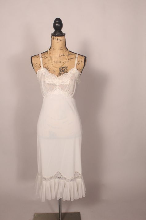 Vintage 50s 60s Ivory White Dress Slip With Lace and Pleated Hem by Vanity Fair Sz 36 - Etsy Dress Slip, Lace Slip Dress, Lace Slip, Ivory White, Vanity Fair, Slip Dress, White Dress, Lingerie, Slip On