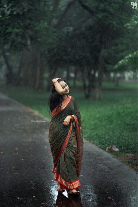 Separation Photography, Women In The Rain, Rain Photoshoot, Post Editing, Women Photoshoot, Female Photography, Creative Photoshoot, Saree Poses, Indian Photoshoot