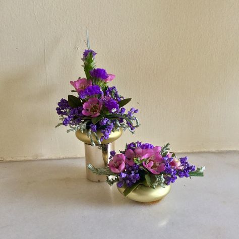 Miniature Flower Arrangements Floral Design, Miniature Floral Arrangements, Miniature Flower Arrangements, Miniature Design, Small Flower Arrangements, Miniature Flowers, Flower Vase Arrangements, Vase Arrangements, Flower Arranging