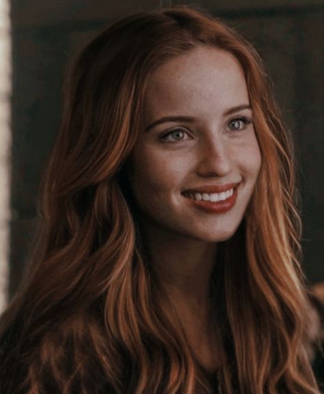 Face Claims Female Ginger Hair, Red Head Woman Character Inspiration, Face Claims Female Auburn Hair, Auburn Character Inspiration, Red Headed Face Claims, Strawberry Blonde Character Inspiration, Character Inspiration Female Redhead, Redhead Woman Face Claim, Wattpad Faceclaims Female