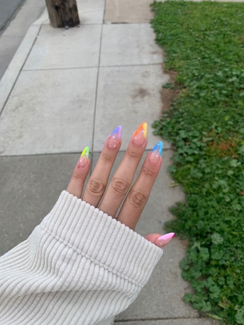 Almond Multicolor Nails, Rainbow Ombre Nails Acrylic, Pride Nails Almond Shape, Nails For Music Festival, Subtle Pride Nails Pan, Pride Month Nail Ideas, Pride Nails Subtle, Pastel Pride Nails, Pride Themed Nails