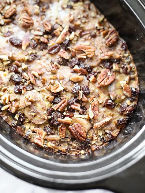 Baked Oatmeal With Bananas, Crockpot Oatmeal, Peach Oatmeal, Slow Cooker Baking, Slow Cooker Breakfast, Breakfast Oatmeal, Baked Peach, Crockpot Breakfast, Egg Cooker