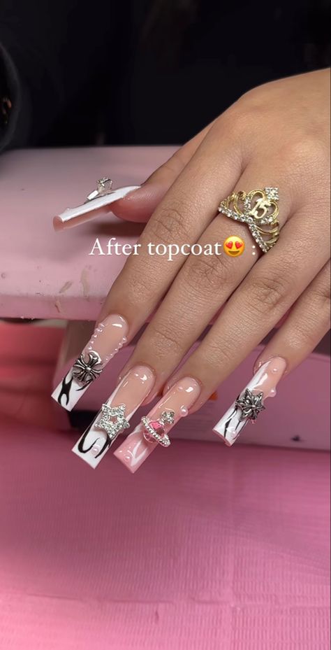 Big Edges With Braids, Nail Page Ideas, Ribs Dinner Ideas, Long Acrylic Nails Designs, Birthday Nails For Black Women, Khiamonique Tattoo, Cute Freestyle Nails, Bad And Boujee Nails, Long Acrylic Nail Designs