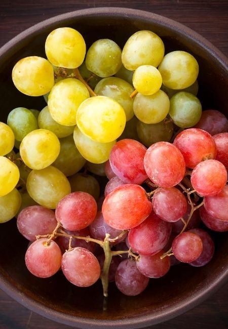 Creamy Grape Salad | Montana Happy Creamy Grape Salad, Butterscotch Pudding Recipes, Grape Salad Recipe, Homemade Chocolate Pudding, Heath Bars, Grape Salad, Fruit Picture, Autumn Recipes, Salad Dessert