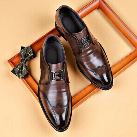 Double monk strap shoes