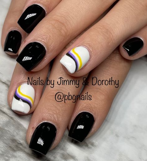 Nonbinary Nails Designs, Queer Nails Short, Nonbinary Flag Nails, Non Binary Nail Art, Gender Neutral Nails, Nonbinary Nail Art, Pride Gel Nails, Non Binary Nails, Nonbinary Nails