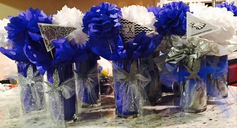 Field hockey center pieces for banquet Field Hockey Banquet Centerpieces, Sports Banquet Ideas, Hockey Senior Night, Night Centerpieces, Hockey Banquet, Field Party, Hockey Field, Banquet Centerpieces, School Field