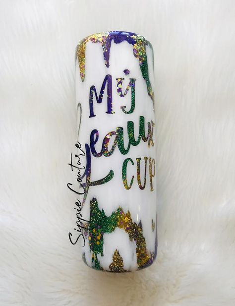 My Geaux Cup Mardi Gras Tumbler | Etsy Mardi Gras Tumbler Ideas, Mardi Gras Cups, Tumbler Prints, Mardi Gras Tumbler, Glitter Tumblers, Custom Tumbler Cups, Tumbler Cups Diy, Mardi Gras Gifts, Tumbler Ideas