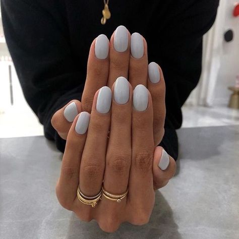 Pink Neutral Nails With Accent, February Sns Nails, Basic Simple Nails, Blueberry Milk Nails Sofia Richie, Subtle Nail Colors, Pretty Short Nails Simple, Rounded Almond Nails, Short Professional Nails, Short Nails Neutral