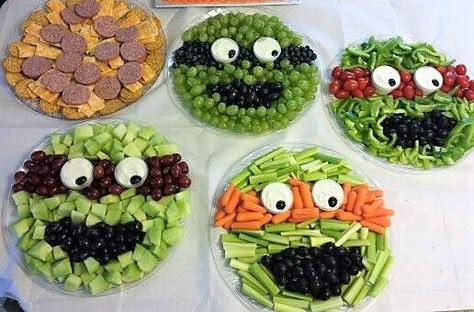 Teenage Mutant Ninja Turtles fruit and veggie vegetable tray, best fruit & veggie vegetable tray ideas, fun fruit and veggie ideas, fun food for kids, healthy snacks for kids parties, kid party food, fun holiday food, fruit & veggies for holidays parties celebrations special occasions Diy Party Snacks, Ninja Turtle Party Ideas, Turtle Party Ideas, Tmnt Party Ideas, Teenage Mutant Ninja Turtle Party, Tmnt Birthday Party, Ninja Turtle Birthday Party, Turtle Birthday Party, Mutant Ninja Turtles Party