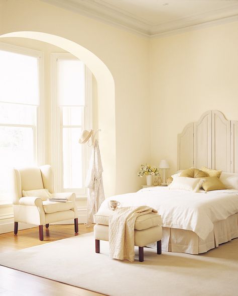 Choosing the Right White - Inspirations Paint: Mobile Pale Yellow Bedrooms, Light Yellow Bedrooms, Cream Color Bedroom, Pale Yellow Walls, Light Yellow Walls, Yellow Bedroom Walls, Yellow Walls Living Room, Yellow Paint Colors, Painting Colors