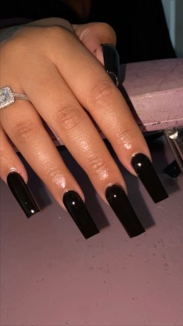 Baddie Black Nails Acrylic, Black Medium Square Nails, Long Black Nails Ideas, Medium Length Black Nails, Medium Black Nails, All Black Acrylic Nails, Acrylic Black Nails, Black Nails Ideas, Drippy Nails