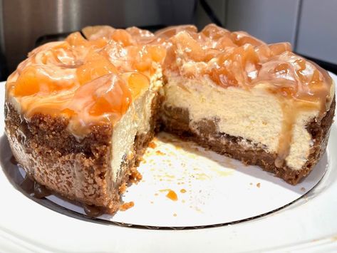 Gluten Free Lemon Pound Cake, Gluten Free Caramel Apples, Gluten Free Caramel, Gluten Free Cheesecake Recipes, Sweetened Condensed Milk Recipes, Dairy Free Cheesecake, Dairy Free Cream Cheese, Caramel Apple Cheesecake, Apple Cheesecake