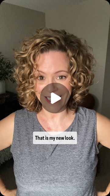 Sandi 🇨🇦 Curly Hair Care, Clean Beauty on Instagram: "I’m sharing the latest details of my most recent curly cut. 

I can’t believe it’s already been four weeks since this cut …. I clearly forgot to share it.

I often get asked about the details of what I ask for when I get my curls cut and how my layering is done.

Hopefully, this video answers those questions.🧡

#meandmycurls 
#curlycut" How To Cut Curly Hair In Layers, Hair In Layers, Cut Curly Hair, Curly Cut, Curly Hair Care, Layered Hair, Clean Beauty, Curly Hair, New Look