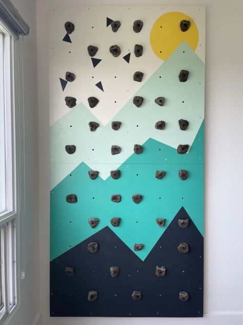 Kids Rock Climbing Wall, Diy Rock Climbing Wall, Kids Climbing Wall, Kids Rock Climbing, Diy Climbing Wall, Climbing Wall Kids, Crash Mat, Home Climbing Wall, Rock Climbing Holds