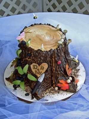 Would be cute to have a big version as a wedding cake with a larger heart and initials >> Tree Stump Cake Tree Stump Cake, Whimsical Wedding Cakes, Wedding Cake Tree, Whiskey Cake, Yellow Cake Recipe, Woodland Cake, Log Cake, Rustic Cake, Tree Cakes