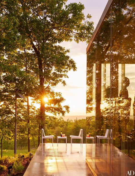 Toshiko Mori–Designed Glass Houses Dot This Incredible Hudson Valley Compound Photos | Architectural Digest Spa Seating Area, Seating Bench, Banquette Seating In Kitchen, Bay Window Seat, Wedding Reception Seating, Glass Houses, Restaurant Seating, Reception Seating, Beautiful Outdoor Spaces