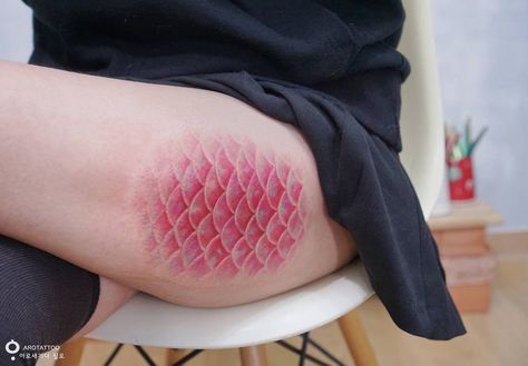 Fish Scale Tattoo, Scales Tattoo, Mermaid Scales Tattoo, Scale Tattoo, Ankle Tattoos For Women, Tatuaje A Color, Mermaid Tattoo, Mermaid Tattoos, Girly Tattoos