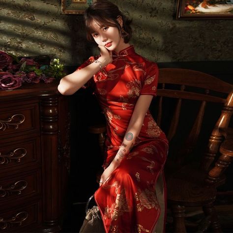 Red Cheongsam, Chinese Cheongsam Dress, Qipao Pattern, Wedding Qipao, Wedding Cheongsam, Red Qipao, Modern Qipao, Chinese Traditional Dress, Chinese Wedding Dress