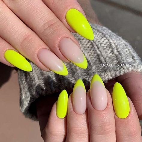 French Manicure Ideas, Spring Manicure, Neon Yellow Nails, Nail Design Glitter, Yellow Nails Design, Summery Nails, Almond Nails Designs, Coffin Nails Long, Manicure Ideas