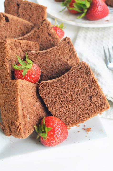 Simple and Easy Chocolate Chiffon Cake Chiffon Chocolate Cake, Keto Chiffon Cake Recipe, Vegan Chiffon Cake Recipe, Easy Chiffon Cake Recipe, Cute Chiffon Cake, Chocolate Chiffon Cake Recipe, Chiffon Recipe, Chocolate Chip Chiffon Cake, Chiffon Cake Recipe