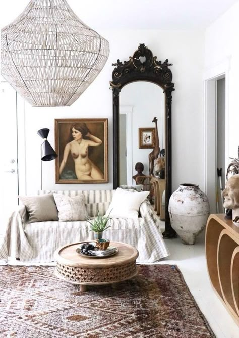 Casual Living Room, Bohemian Style Home, Eclectic Living Room, Bohemian Living Room, Room Redo, Scandinavian Home, White Bedroom, Decor Minimalist, Classic Furniture