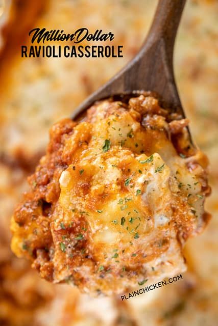 Million Dollar Ravioli Casserole - seriously delicious! Meat sauce, frozen ravioli, and 4 cheeses! The BEST pasta casserole EVER!!! Can make ahead and refrigerate or freeze for later. Frozen cheese ravioli, cream cheese, sour cream, cottage cheese, Italian sausage, spaghetti sauce, parmesan cheese and mozzarella cheese. Serve with a simple salad and garlic bread. Great for dinner parties and potlucks! Everyone loves this easy casserole! I never have any leftovers!! #casserole #pasta #freezermeal What Can I Make With Leftover Spaghetti Sauce, Million Dollar Ravioli, Best Garlic Bread Recipe, Casserole Pasta, Mozzarella Bake, Ravioli Casserole, Ravioli Pasta, Lasagna Casserole, Ravioli Bake