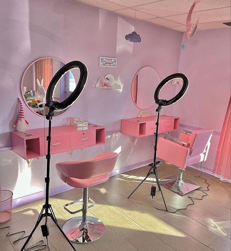 Salon Room Ideas, Hair Studio Ideas, Makeup Studio Ideas, Beauty Bar Ideas, Beauty Shop Decor, Makeup Studio Decor, Home Hair Salons, Beauty Room Salon, Esthetician Room Decor