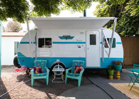 Backyard Rv Parking Ideas, Riverside Retro Travel Trailers, Retro Camper Remodel, Paint Moodboard, Retro Travel Trailers, Lush Backyard, Retro Rv, Retro Trailer, Rv Exterior