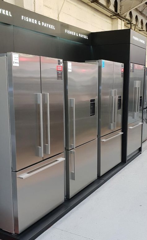 Appliances Store Design, American Fridge Freezer In Kitchen, Fridge Display Retail Store Design, Electronics Store Design, Large American Fridge Freezer, Store Kitchen Appliances, Samsung Appliances, Store Plan, American Style Fridge Freezer