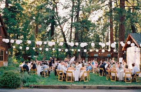 Outside Wedding Set Up, Outdoor Welcome Party, Yosemite Wedding Reception, Eclectic Colorful Wedding, Backyard Casual Wedding, Large Backyard Wedding, Lunch Wedding Reception, Outdoor Wedding Lanterns, Field Wedding Reception