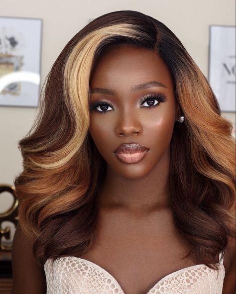 Wocmakeup2 Honey Brown Hair Color, Hair Color For Dark Skin, Hair Rainbow, Cabello Afro Natural, Natural Glam Makeup, Honey Brown Hair, Makeup For Black Skin, Brown Skin Makeup, Soft Glam Makeup