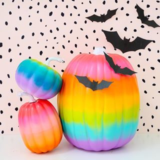 Rainbow Pumpkin, Colorful Pumpkins, Rainbow Gradient, Pumpkin Colors, Pumpkin Theme, Pumpkin Crafts, Cute Halloween, Fall Halloween, Pumpkin Carving