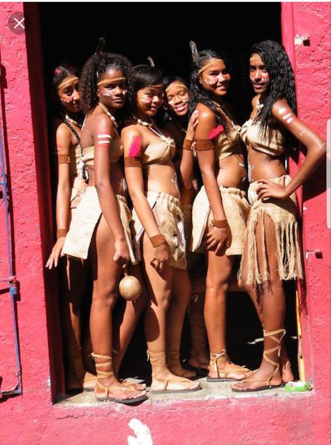 Tainos of the Caribbean West Indian Women, Taino Women, Taino People, Water Demon, Traditional Dresses African, Taino Indians, Caribbean Outfits, Zulu Women, Afro Caribbean