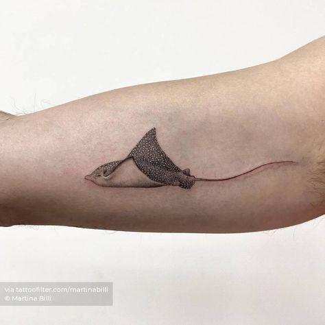 Manta Ray Tattoo, Stingray Tattoo, Baby Ray, Ray Tattoo, Small Tats, Mushroom Tattoos, Ocean Tattoos, Nautical Tattoo, Shark Tattoos