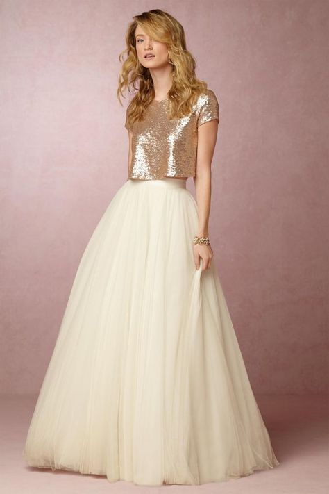 There is literally NO world in which I would not wear BHLDN's Bianca top and the Ahsan skirt again Bridal Separates Tops, Bhldn Wedding Dress, Tule Rok, Bhldn Dress, Two Piece Wedding Dress, Unconventional Wedding Dress, Stylish Wedding Dresses, Wedding Dress Sequin, Wedding Jacket