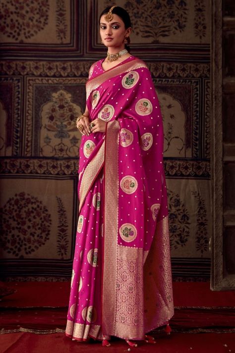 Rani Pink Zari Woven Banarasi Crepe Georgette Saree Attractive Dresses, Partywear Dresses, Ghagra Choli, Designer Sarees Online, Trendy Sarees, Wear Saree, Georgette Saree, Work Sarees, Traditional Sarees