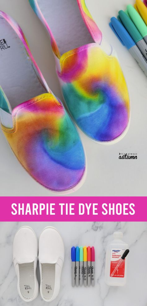 Tie Dye Sharpie, Tie Dye Sneakers, Sharpie Shoes, Sharpie Tie Dye, Dye Shoes, Ty Dye, Tie Dye Shoes, Tie Dye Party, Sharpie Crafts