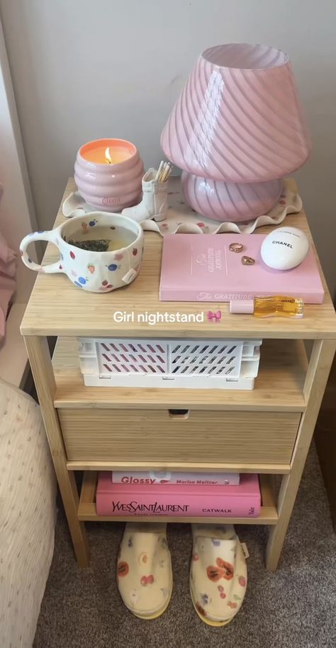 Room Astethic, Room Organization Bedroom, Dorm Room Inspiration, Pinterest Room Decor, Girly Room, Preppy Room, Cute Room Ideas, Dreamy Room, Room Design Bedroom