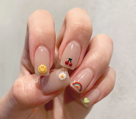 Minimal Nails Art, Hello Nails, Hippie Nails, Subtle Nails, Glasses Makeup, Minimal Nails, Casual Nails, Her Nails, New Nail