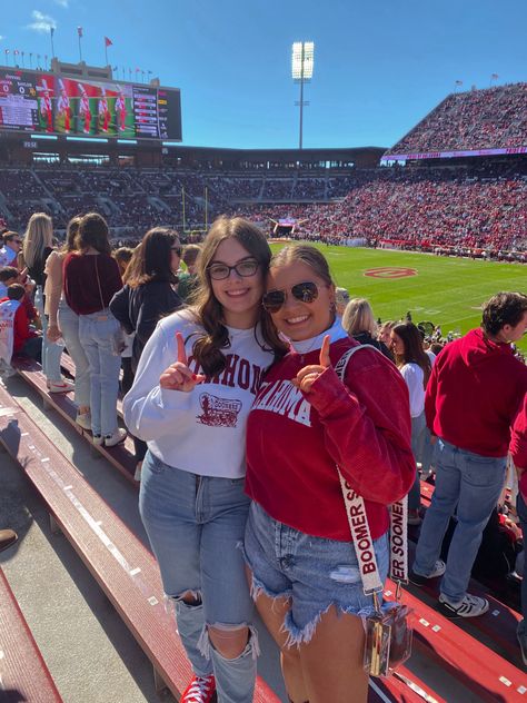 Ou Football Game Outfit, Oklahoma University Aesthetic, Oklahoma Outfits, Pt School, Oklahoma University, College Gameday Outfits, Gameday Outfits, Dream Collage, Ou Football