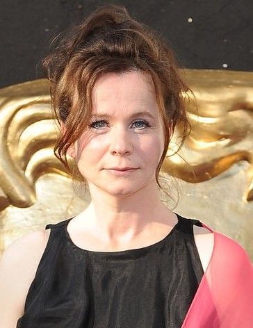 HAPPY 55th BIRTHDAY to EMILY WATSON!! 1/14/22 Born Emily Margaret Watson, English actress. She began her career on stage and joined the Royal Shakespeare Company in 1992. In 2002, she starred in productions of Twelfth Night and Uncle Vanya at the Donmar Warehouse, and was nominated for the 2003 Olivier Award for Best Actress for the latter. Donmar Warehouse, Uncle Vanya, Happy 55th Birthday, Emily Watson, Vintage Photography Women, Royal Shakespeare Company, 55th Birthday, Twelfth Night, Movie Fashion